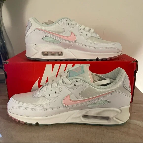Nike Women’s Air Max 90 White / Arctic Punch - Picture 6 of 11